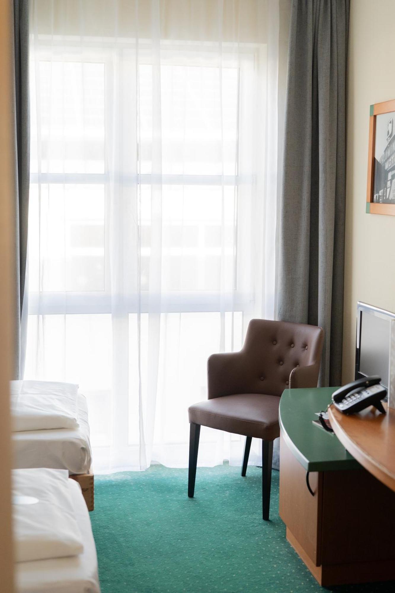 Trip Inn Hotel Dasing-Augsburg Eksteriør billede